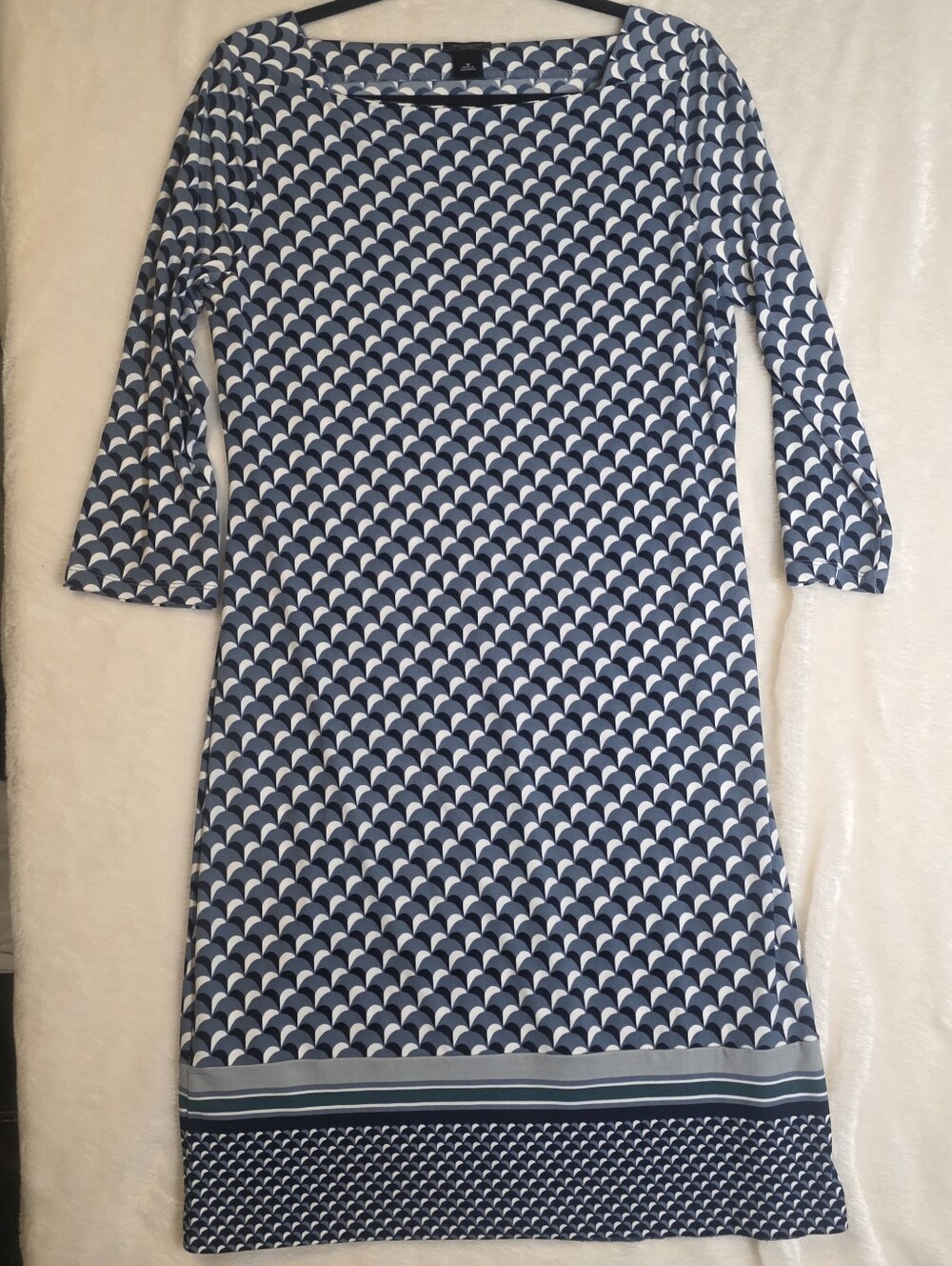 Ann Taylor Factory Navy and White Geometric 3/4 Sleeve Shift Dress